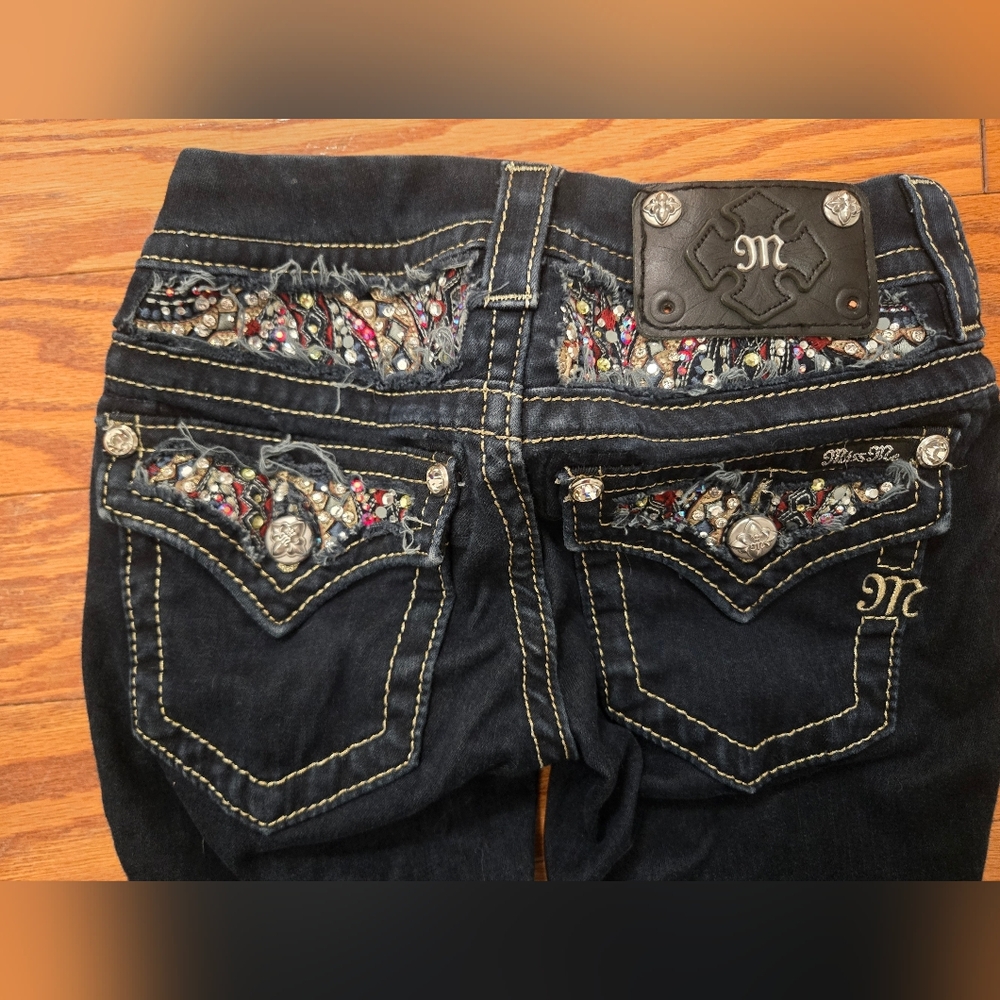 Women’s Miss Me Skinny Jeans with Contrast Stitching - Picture 4 of 6
